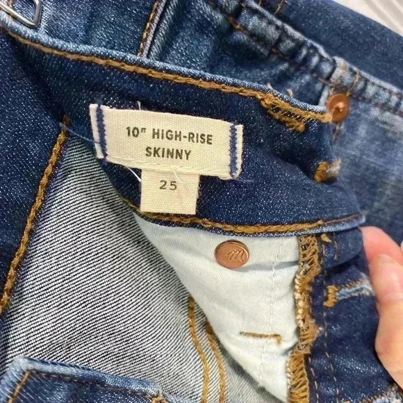 MADEWELL 10" High-Rise Skinny Jeans Button Front Size 25 - Picture 3 of 6